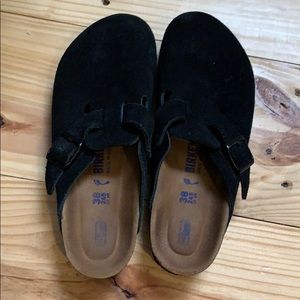 Black BOSTON Birkenstock’s!!